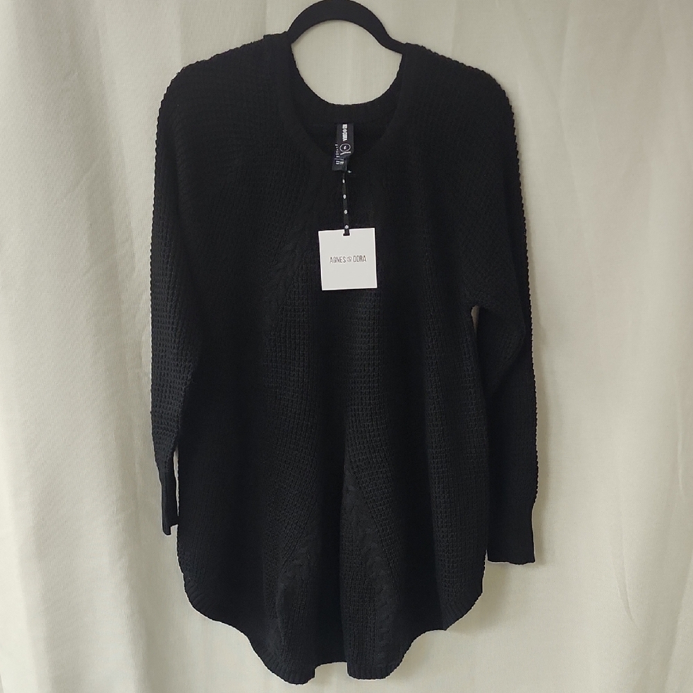 Agnes & Dora Black Crew Neck Sweater with Tunic Hem